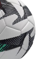 Futbol Topu Pompa Hediyeli Sert Zemin Halı Saha Futbol Topu No:5 Dikişli Futbol Topu